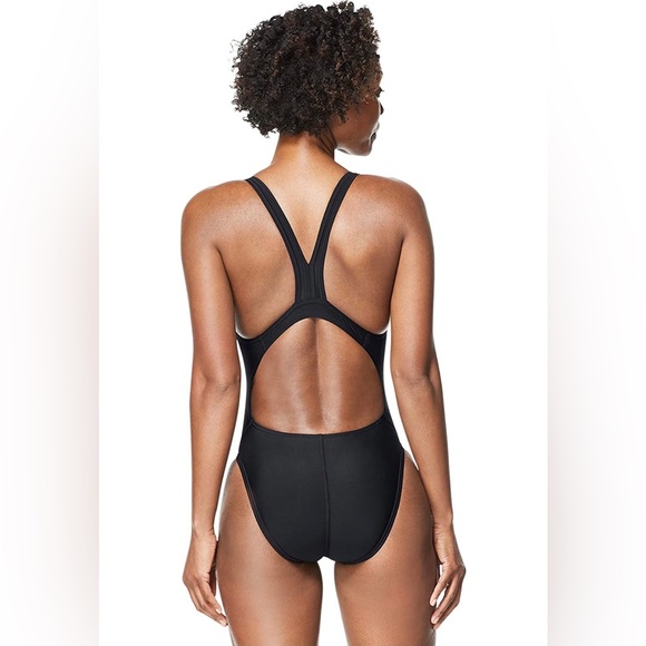 Speedo women’s one piece swimsuit - Picture 2 of 4